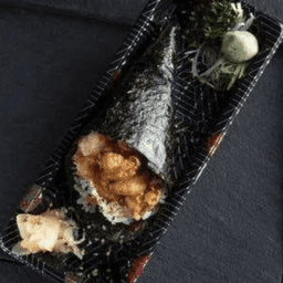Temaki Ebi Chicarron — Alga, Arroz, Camarão e Salmão